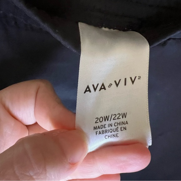 Ava & Viv Black athletic Shorts - PLUS - Picture 3 of 4